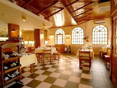 公寓 Olhos D'agua 3*