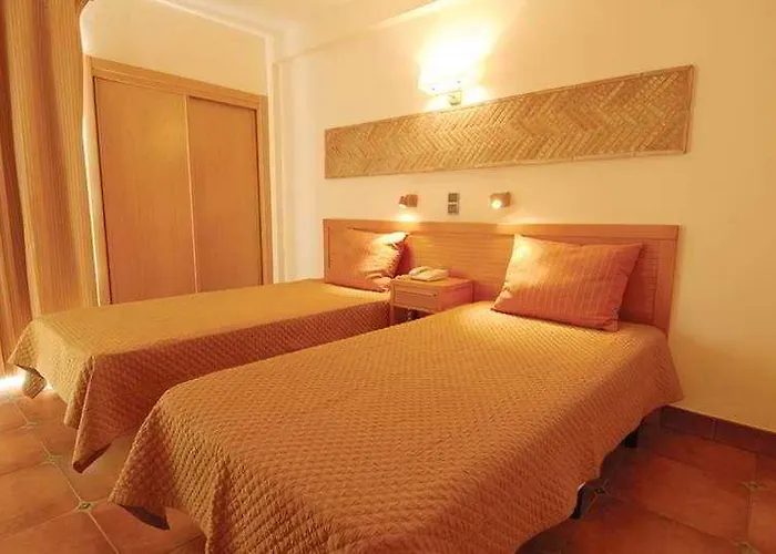 Apartment Olhos D'agua 3*